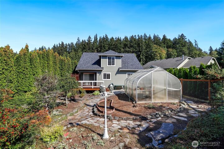 Property Photo: 2600 16th Street WA 98229