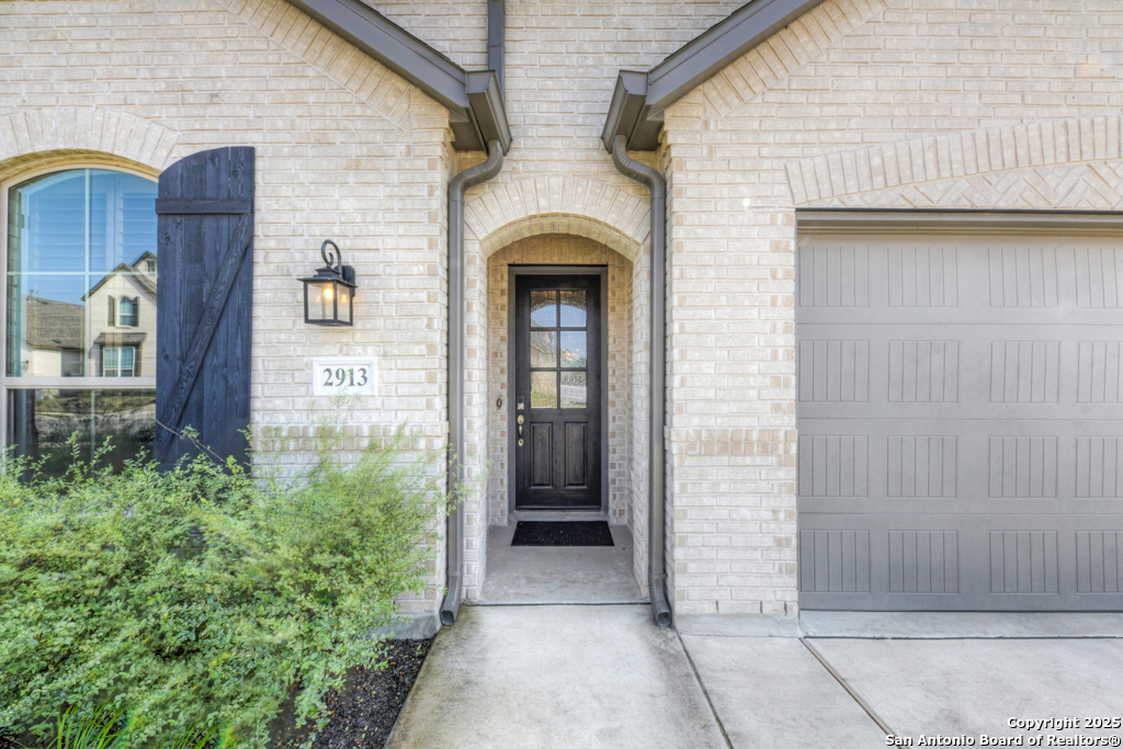 Property Photo: 2913 Edinburgh Park TX 78163