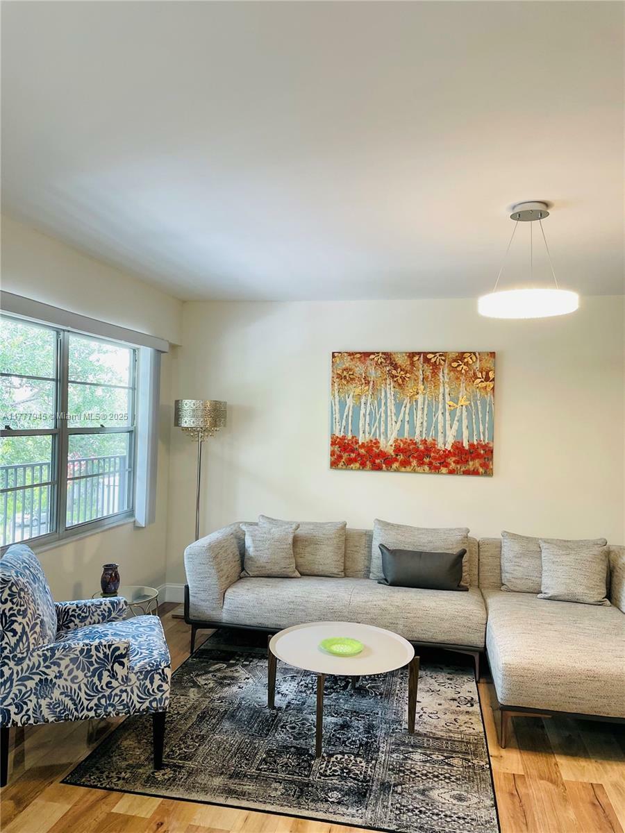 Property Photo: 13250 SW 4th Ct 405G FL 33027