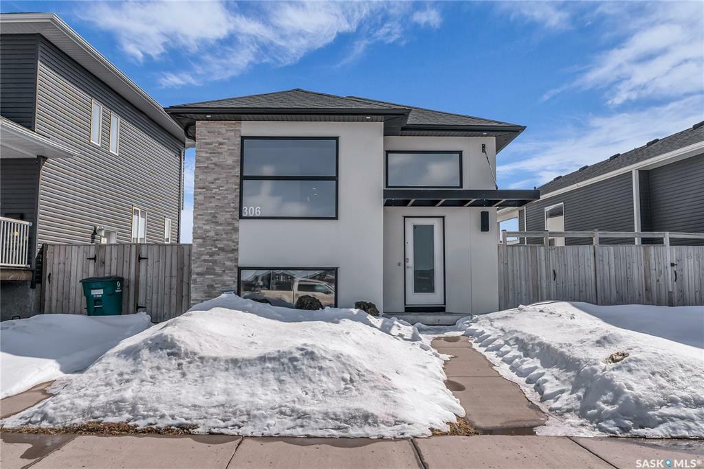 306 Rosewood Boulevard W  Saskatoon SK S7V 0G9 photo
