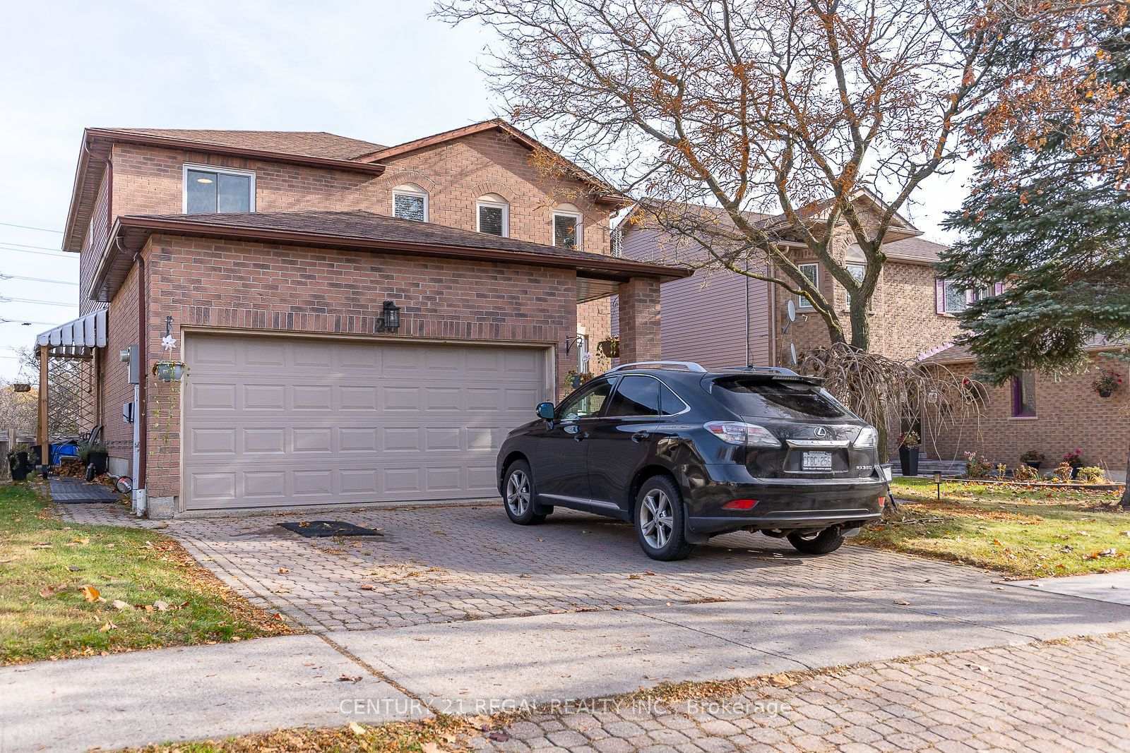 Property Photo: 28 Upland Drive ON L1N 8H8