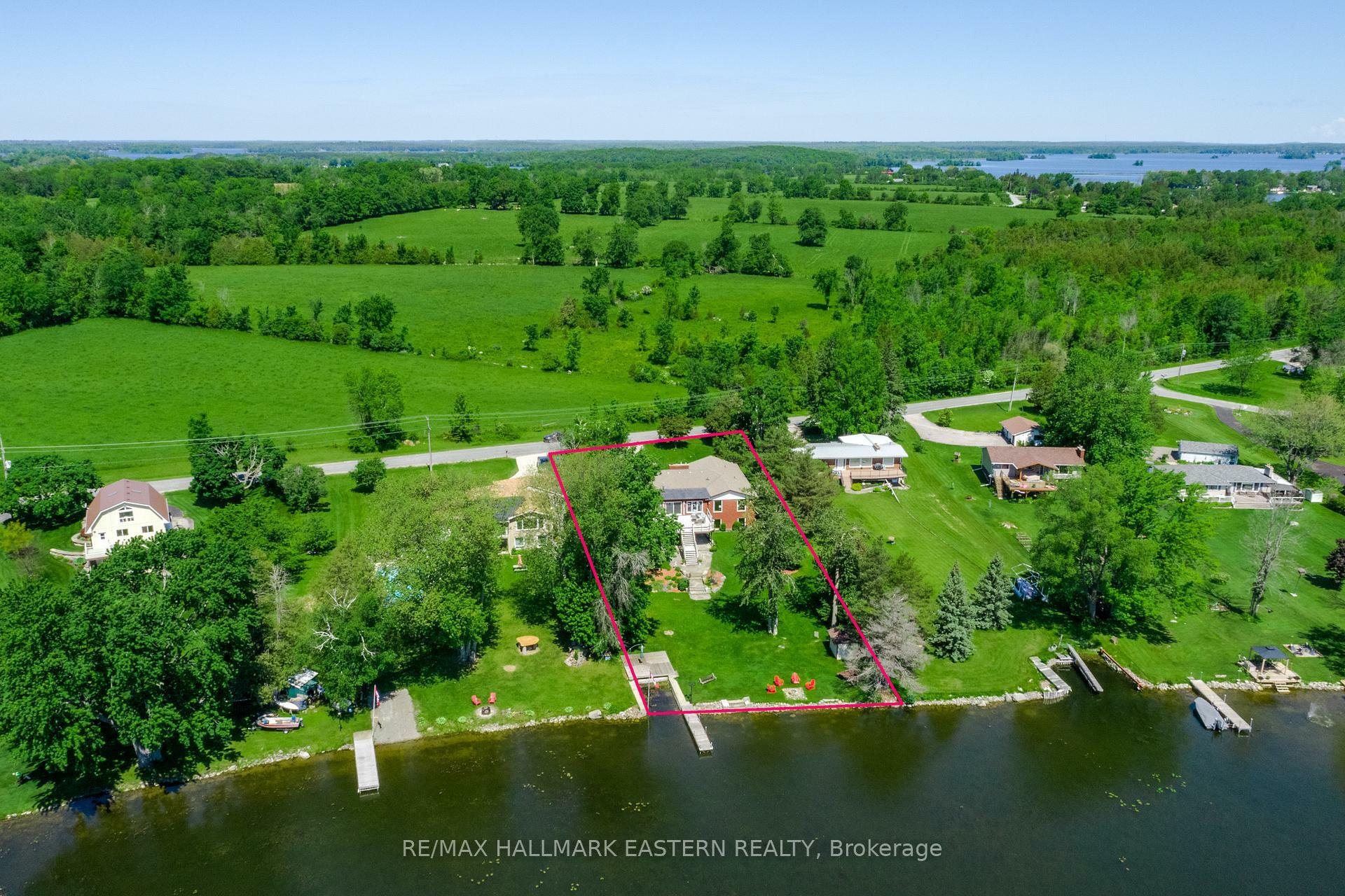 Property Photo: 1121 Connaught Drive ON K0L 1T0