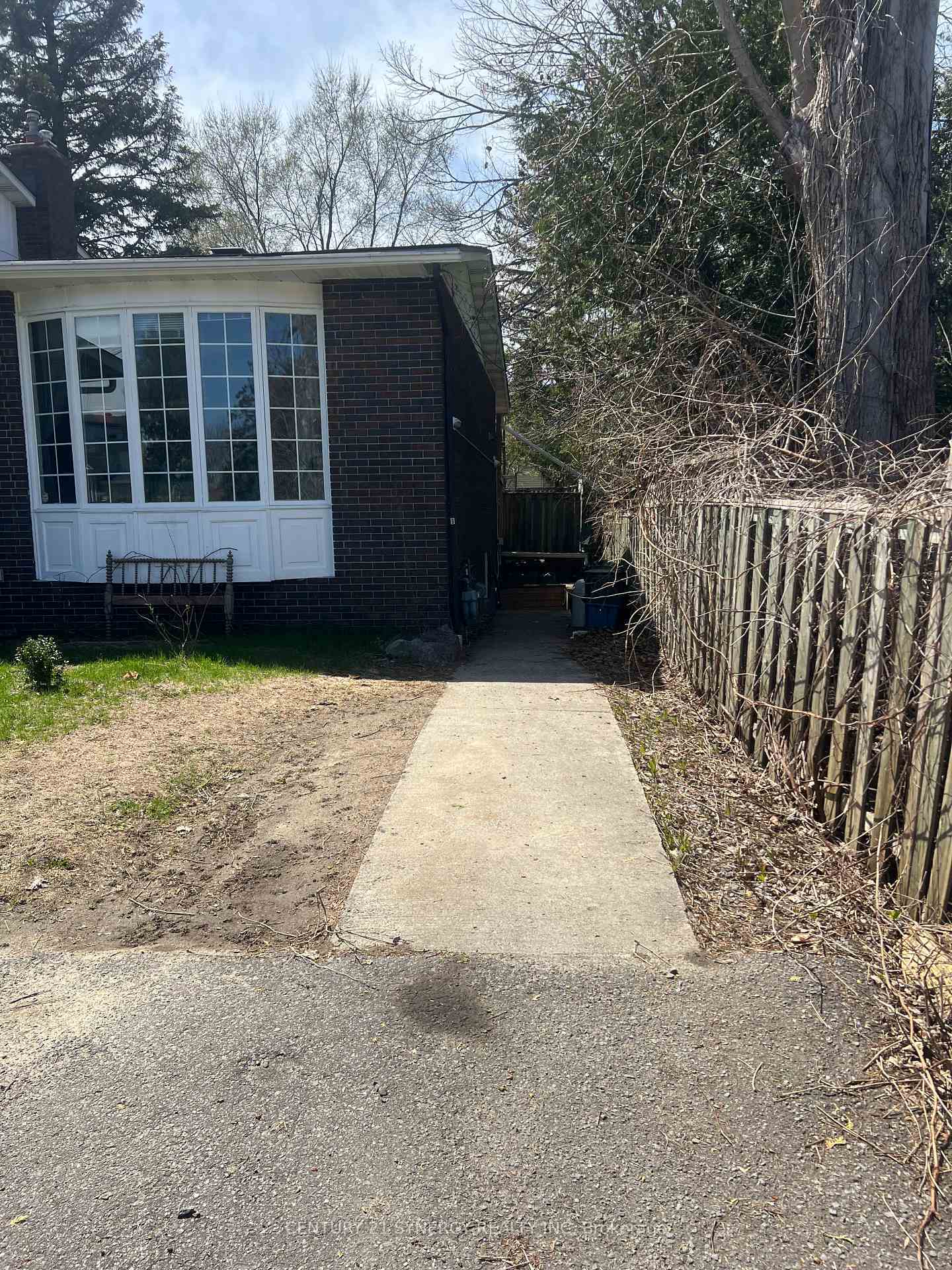 Property Photo: 2226 Page Road 2 ON K1C 7K5