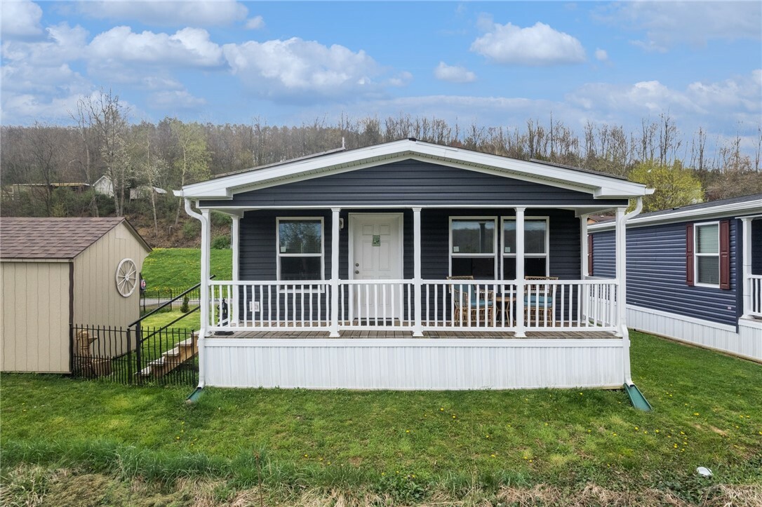 Property Photo:  528 Overlook Dr  PA 15628 