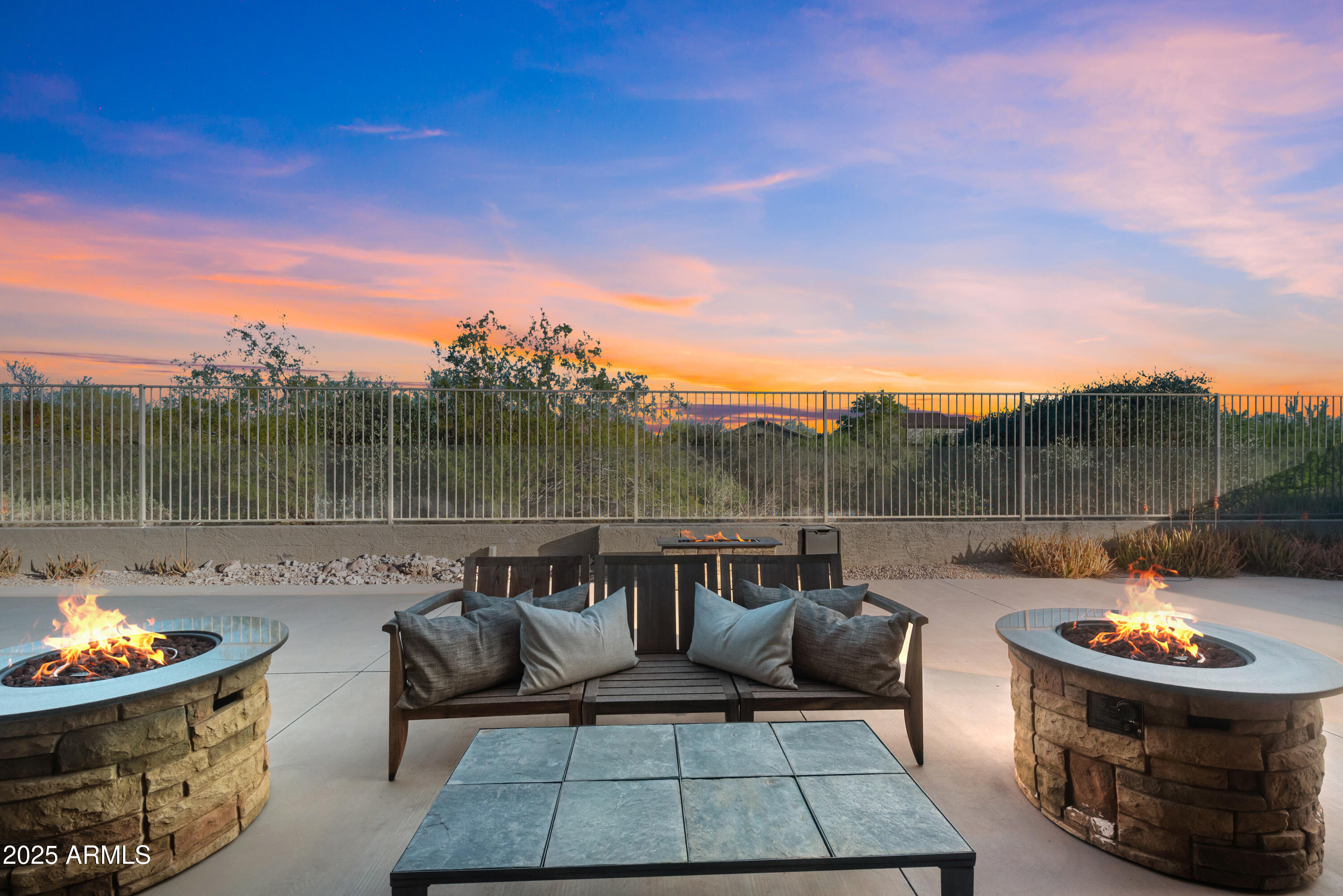 Property Photo: 7145 E Cuernavaco Way AZ 85118