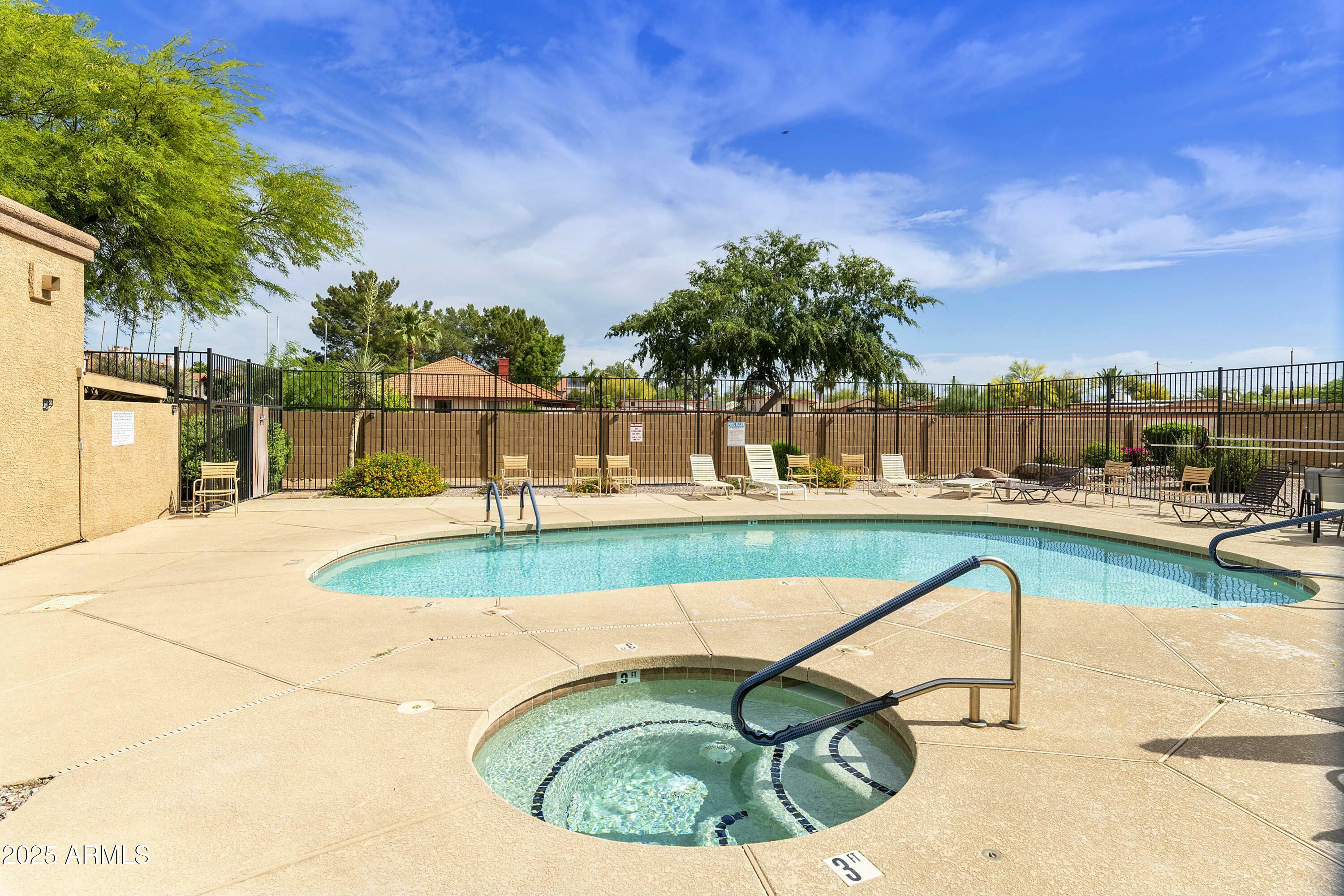 Property Photo: 537 S Delaware Drive 123 AZ 85120