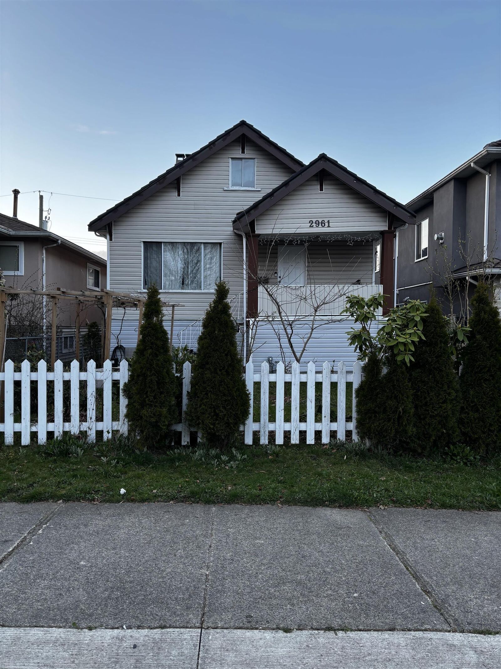 Property Photo: 2961 E 29th Avenue BC V5R 1V8