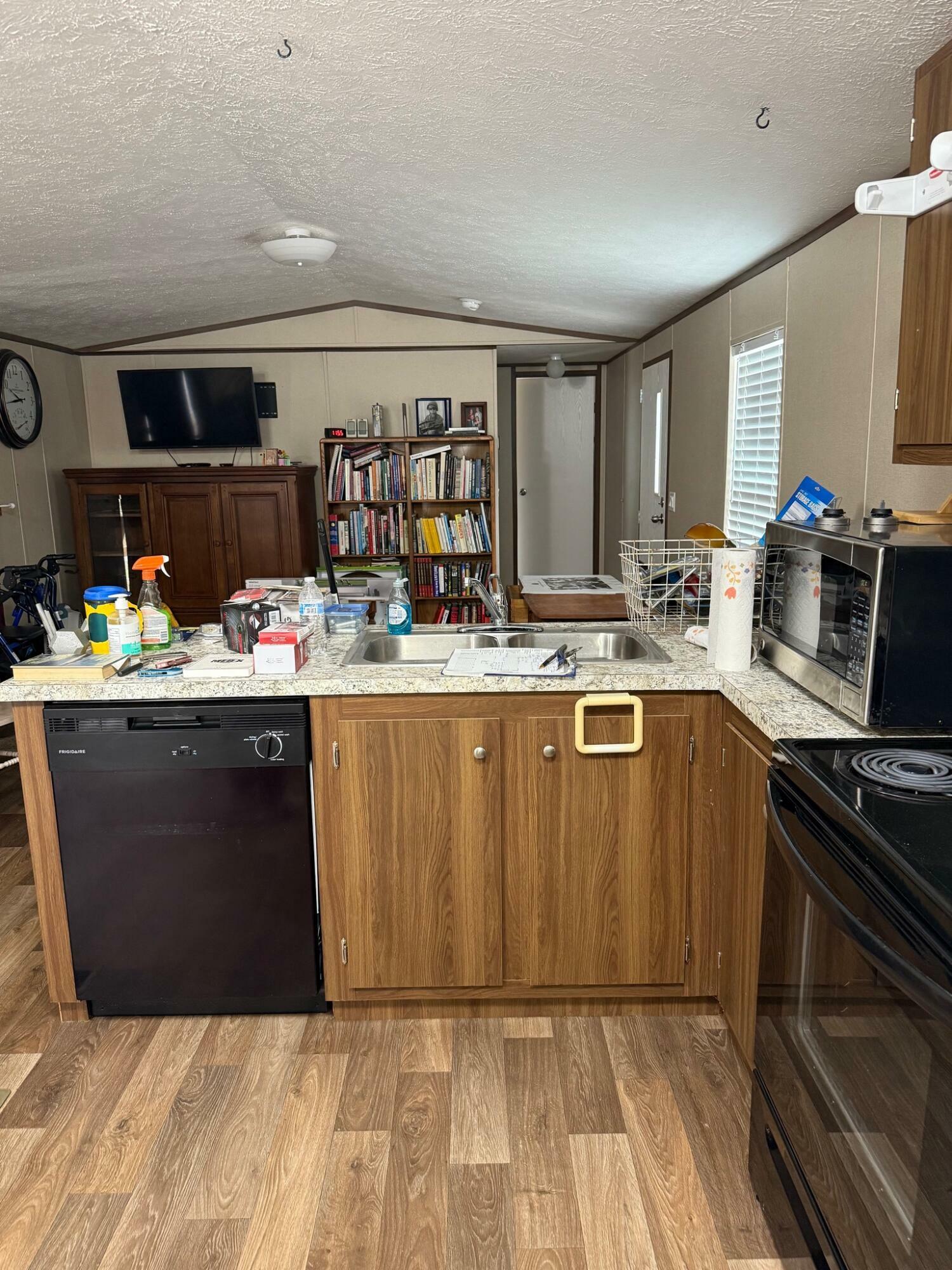 Property Photo: 246 Rainbow Drive FL 32539