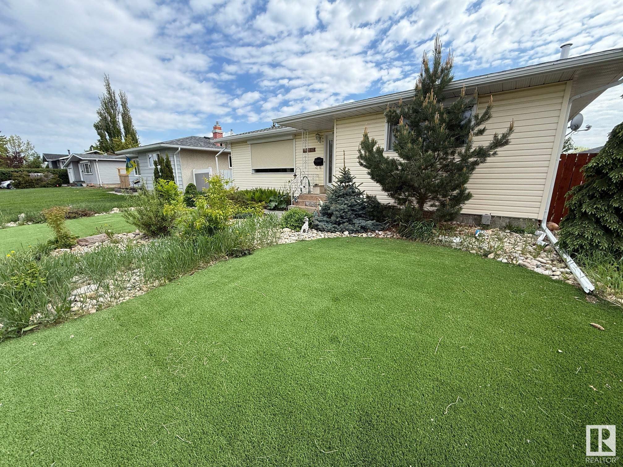Property Photo: 15027 67 Street NW AB T5C 0C9