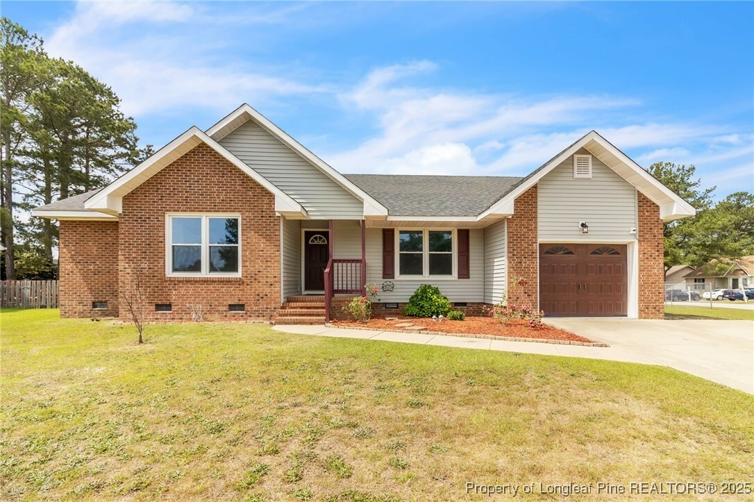 Property Photo:  974 Eastman Road  NC 28314 