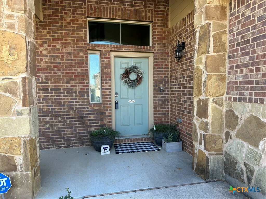 Property Photo: 2012 Wood Duck Court TX 76522