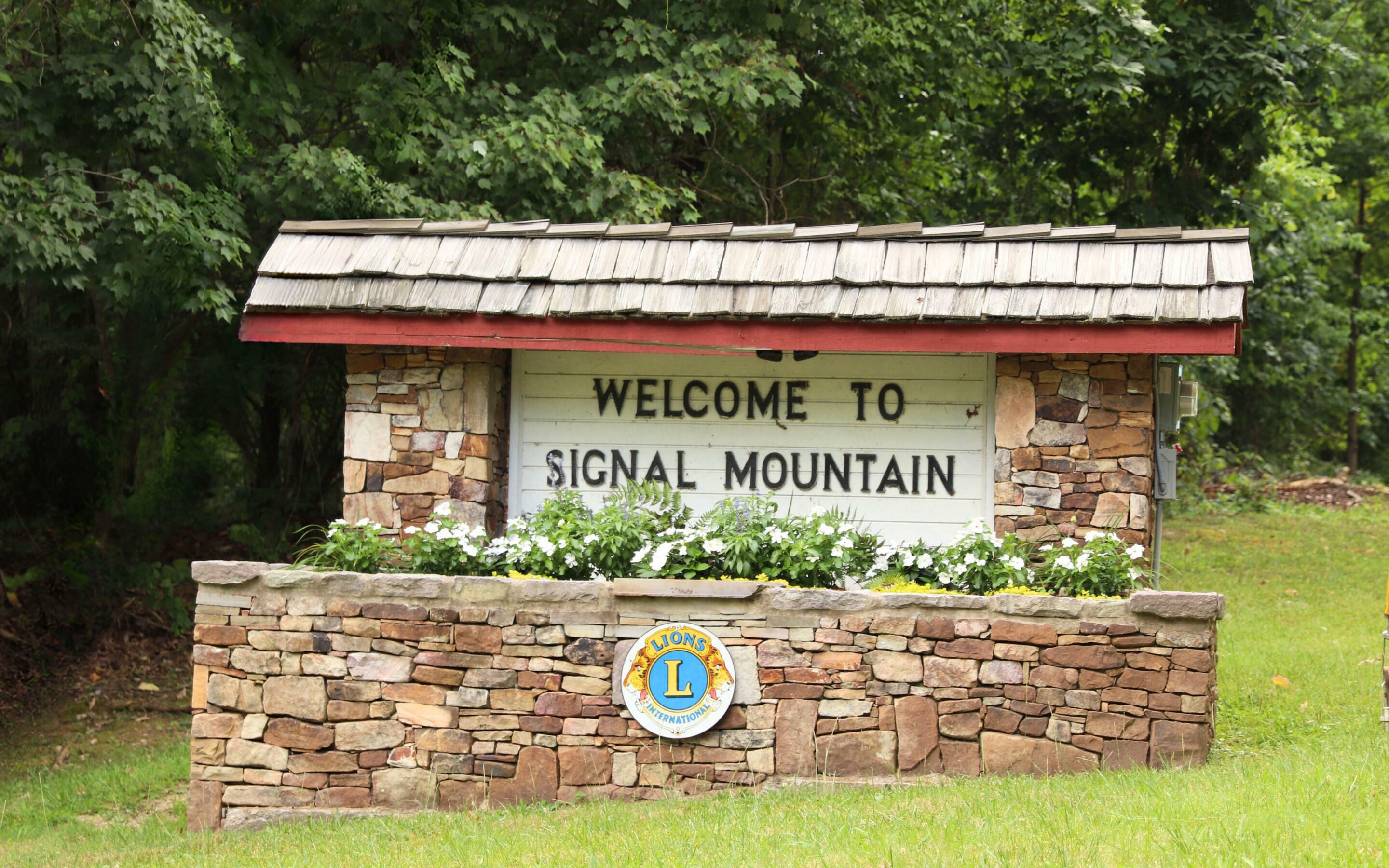 Property Photo: 341 N Palisades Drive TN 37377