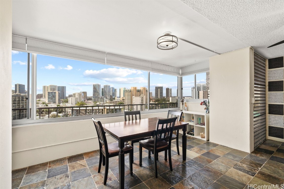 Property Photo:  1400 Pensacola Street 902  HI 96822 