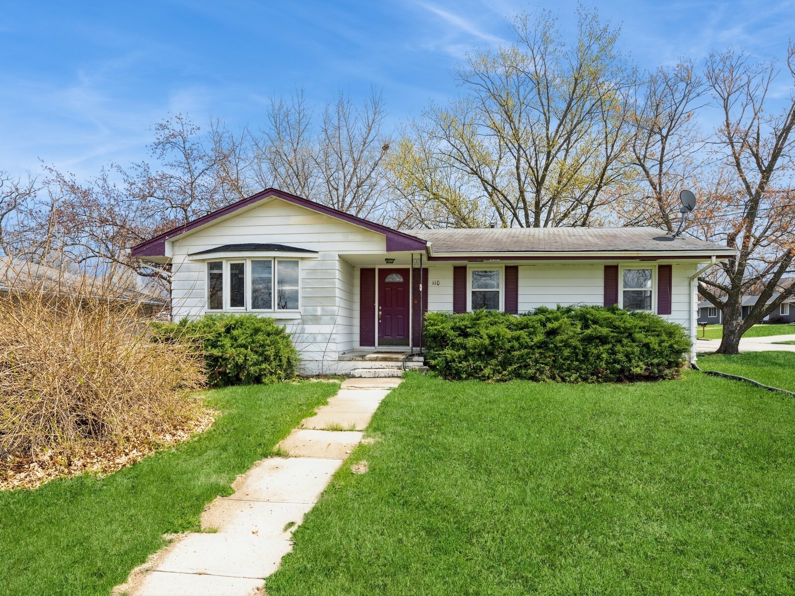 Property Photo: 110 S J Street IA 50125