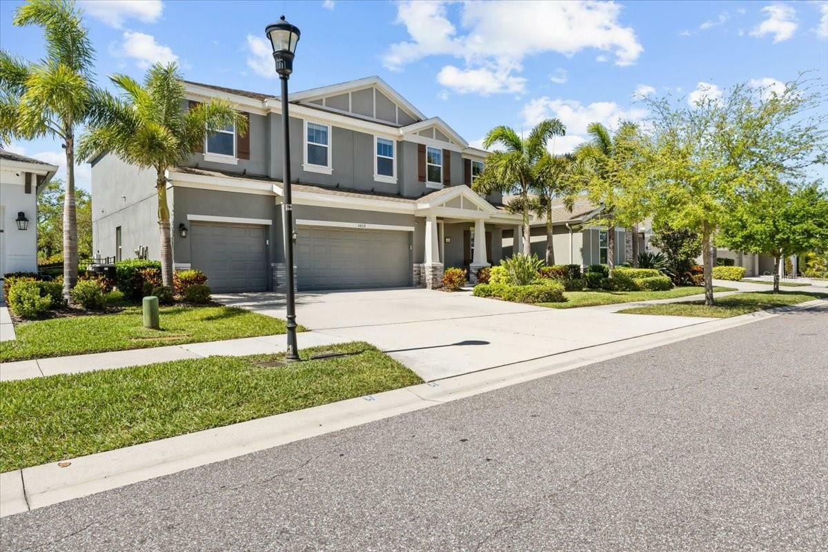 Property Photo: 5809 Alabaster Stone Lane FL 33572