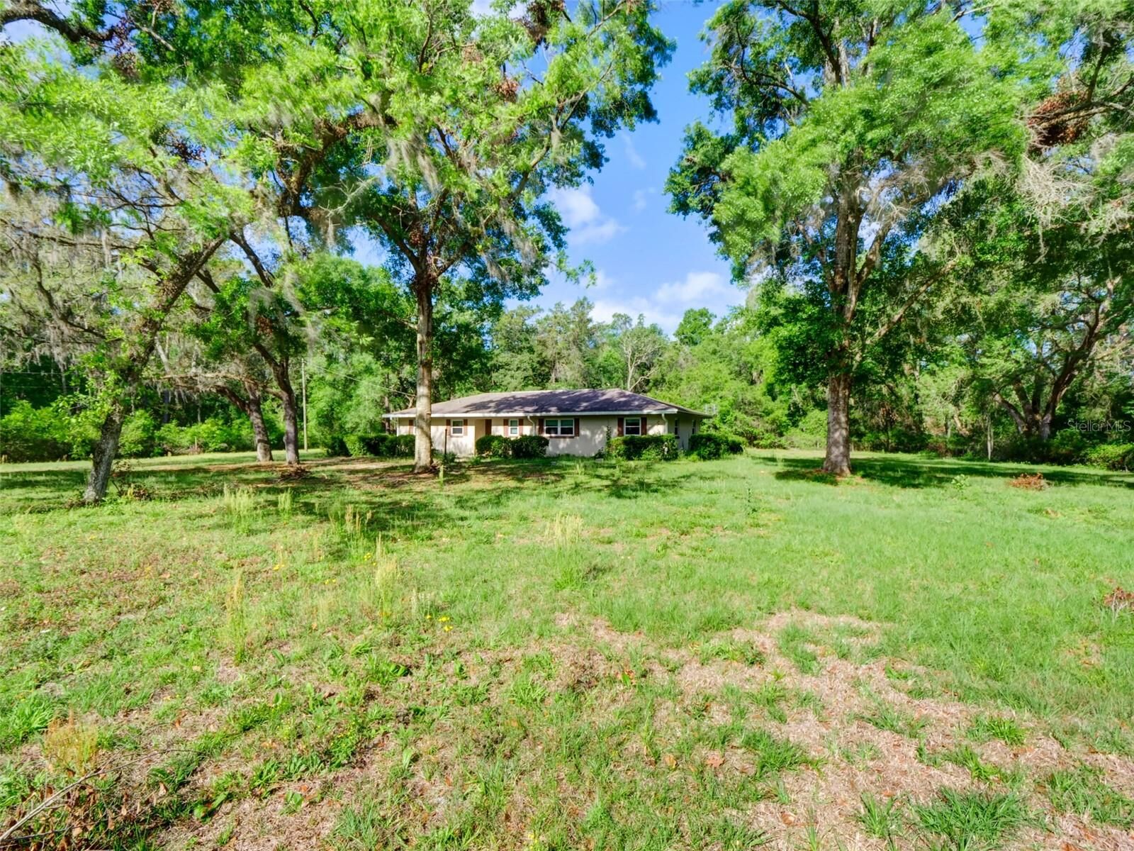 Property Photo:  10166 Cr 671  FL 33513 