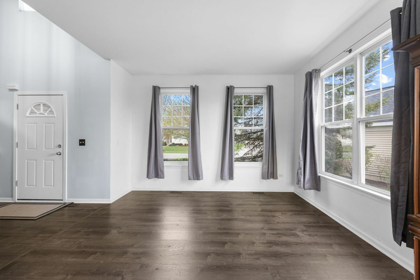 Property Photo: 1904 Heron View Way IL 60073