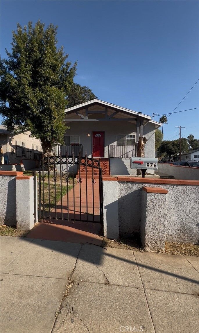 Property Photo:  976 Marietta Street  CA 90023 