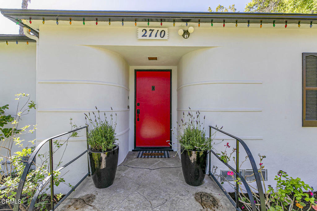 Property Photo: 2710 Deodar Circle CA 91107
