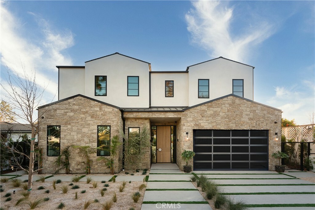Property Photo: 11556 Blix Street CA 91602