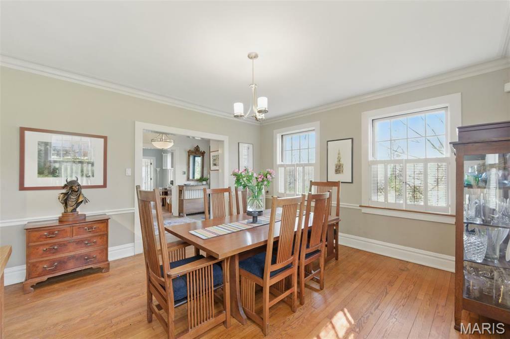 Property Photo:  418 W Jackson Road  MO 63119 