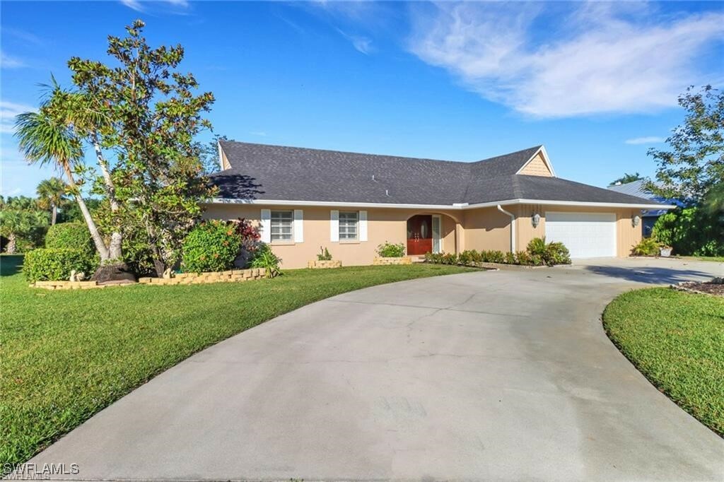 Property Photo: 449 Cypress Way E FL 34110