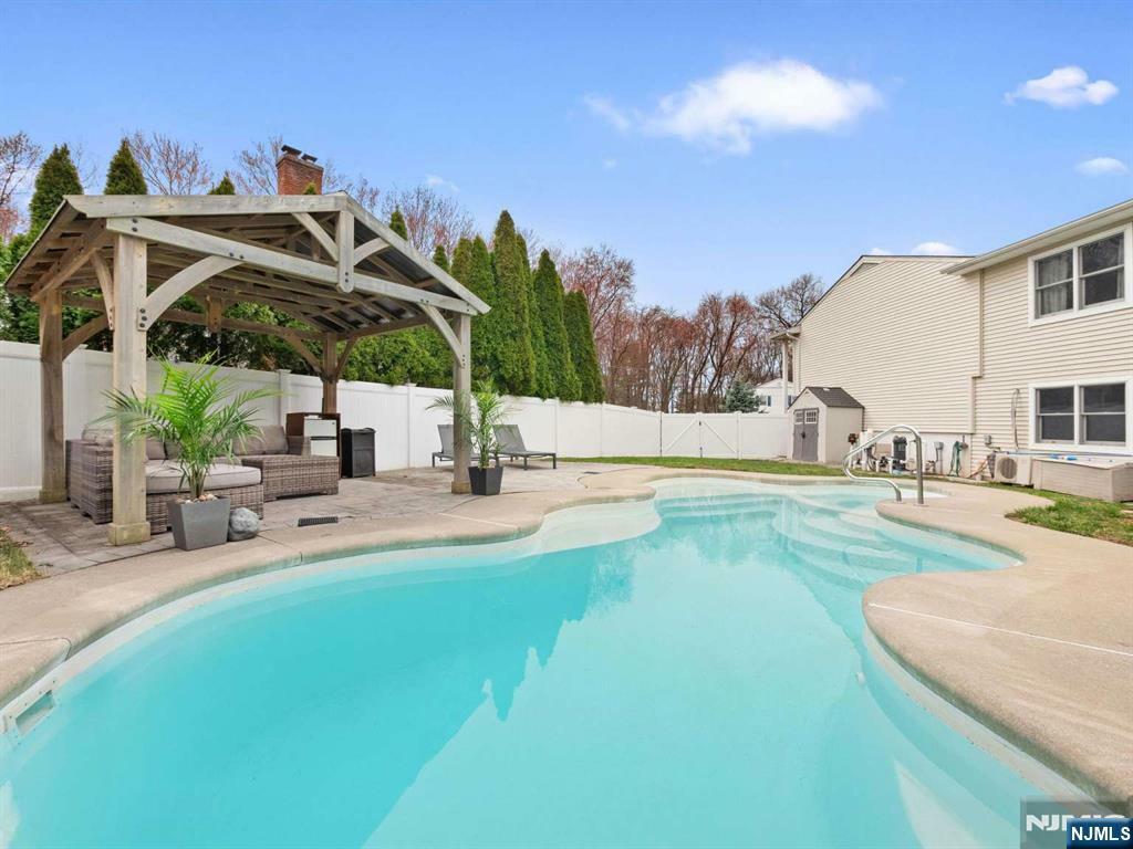 Property Photo: 67 Sherwood Court NJ 07630