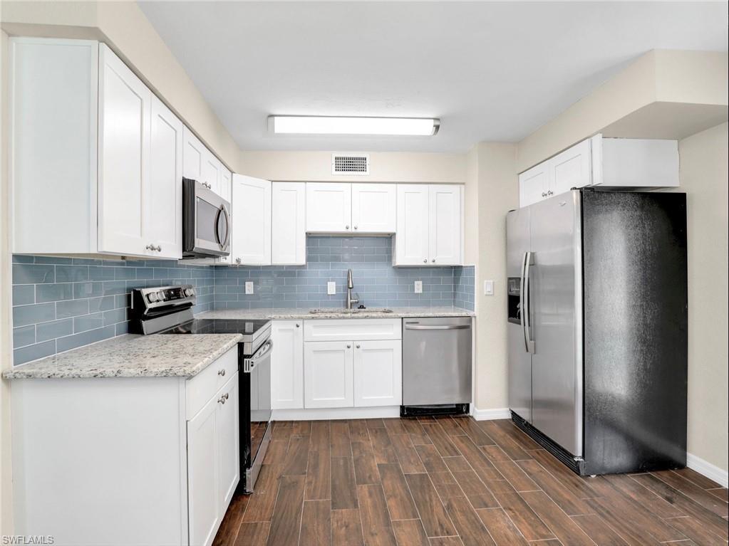 Property Photo:  3 Knights Bridge Rd A2  FL 34112 