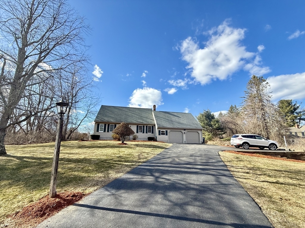 Property Photo:  8 Welch Ave  MA 01543 