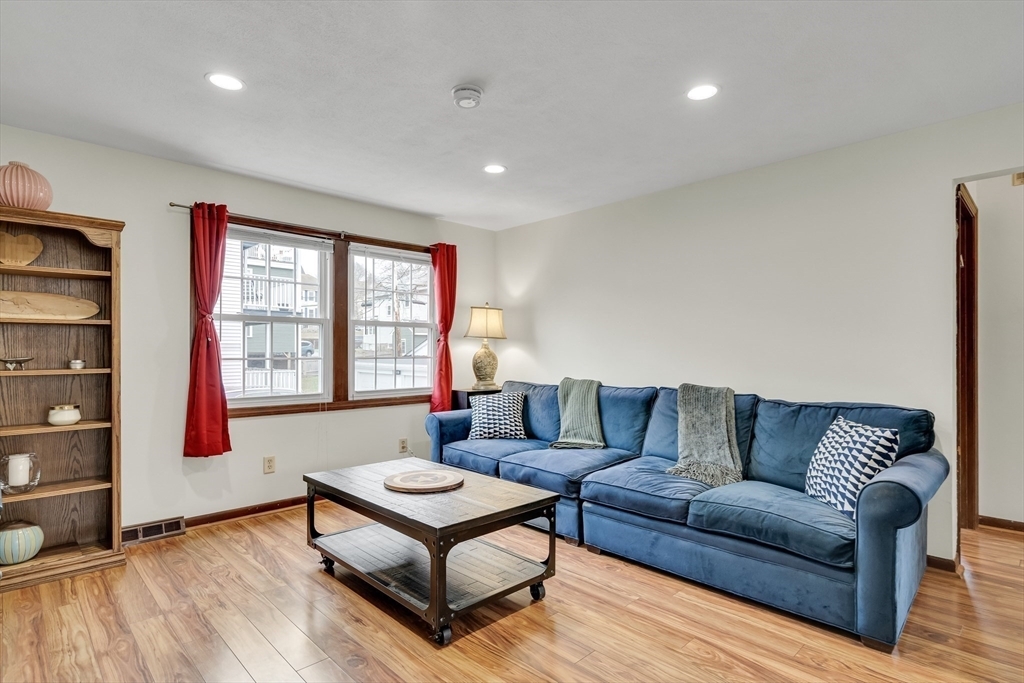 Property Photo: 7 Montvale Street 1 MA 02131