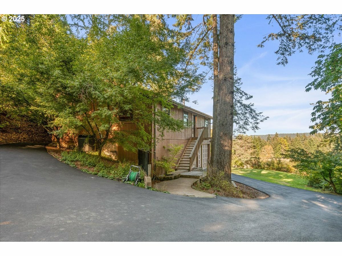 Property Photo: 15895 S Hattan Rd OR 97045