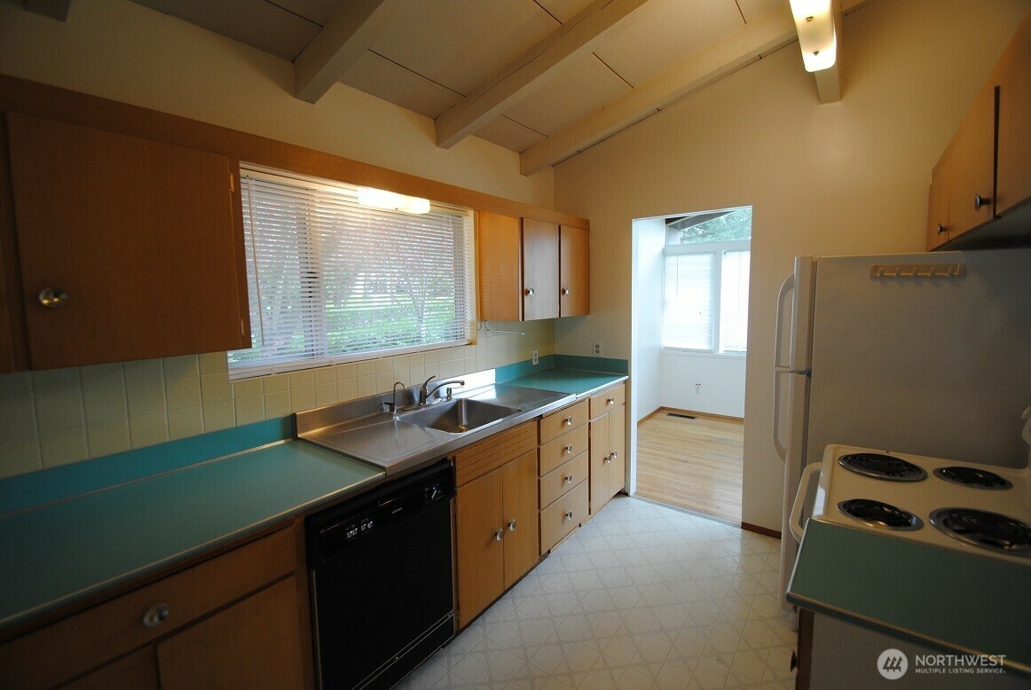 Property Photo: 1243 106th Place NE WA 98004