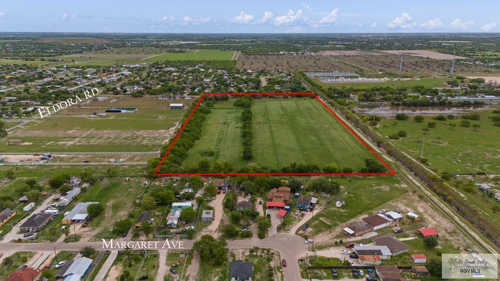 Property Photo:  301 El Dora Rd  TX 78537 