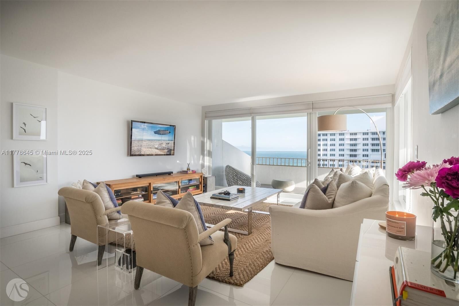 Property Photo:  177 Ocean Lane Dr 1209  FL 33149 