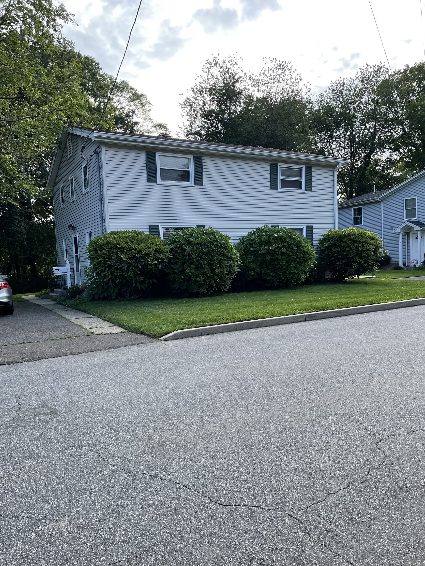 Property Photo: 19 Bloomfield Drive CT 06825