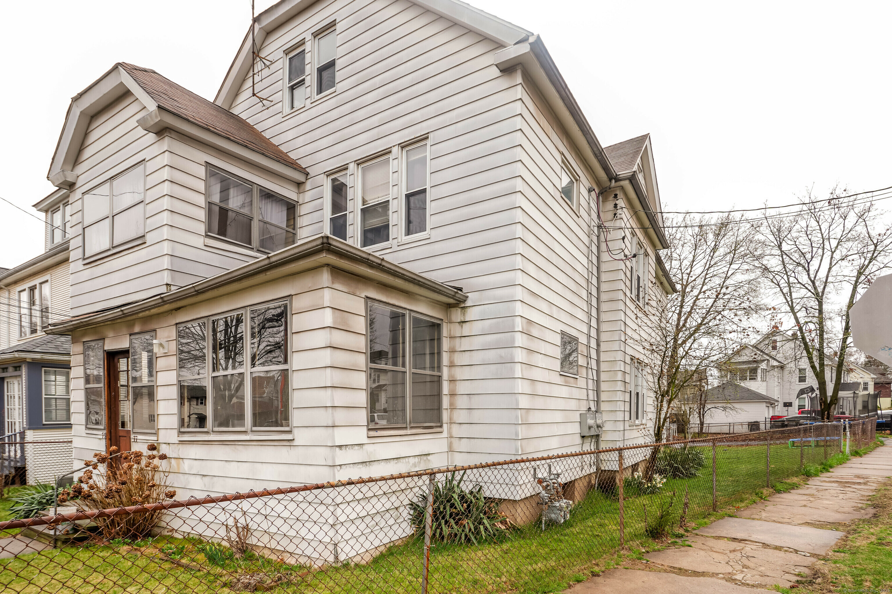 Property Photo: 75-77 Roxbury Street CT 06114