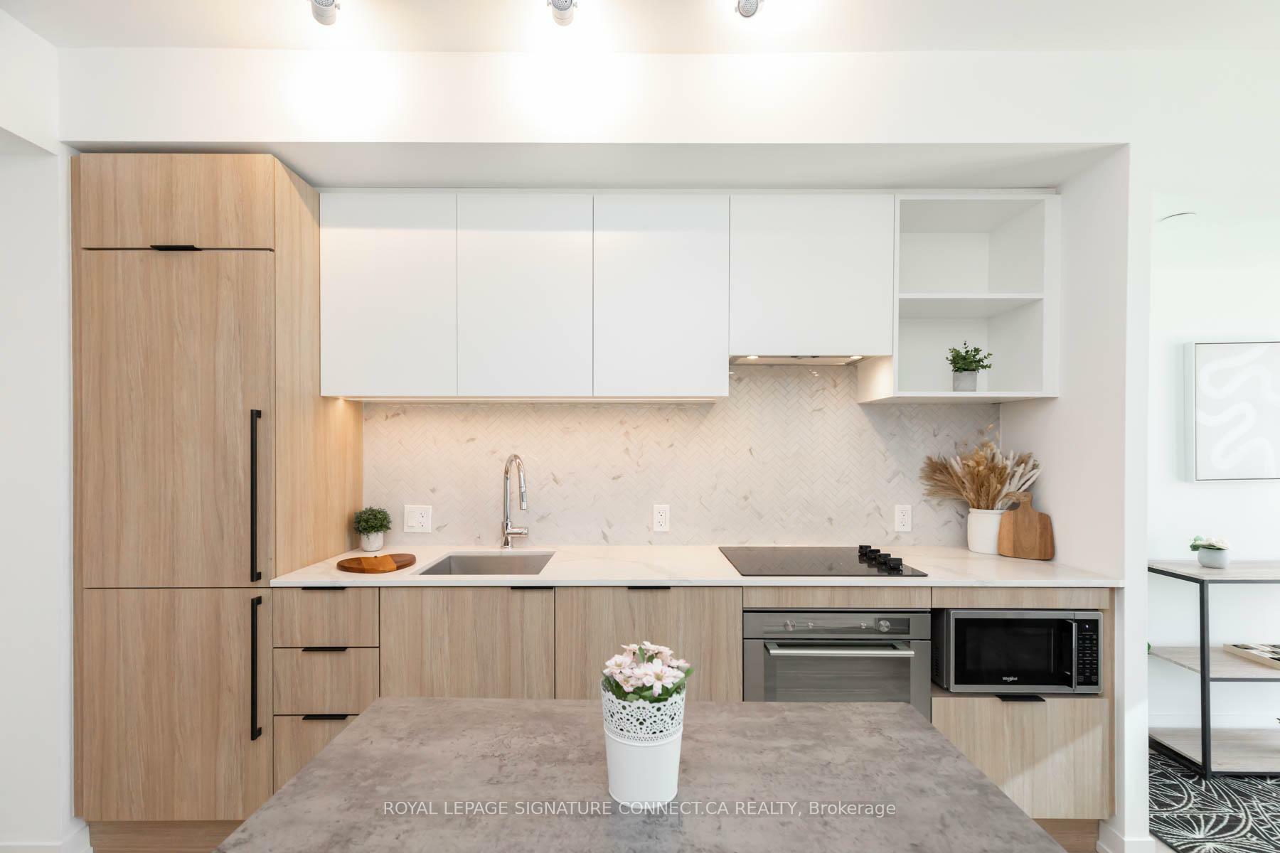 82 Dalhousie Street 3115  Toronto ON M5B 0C5 photo