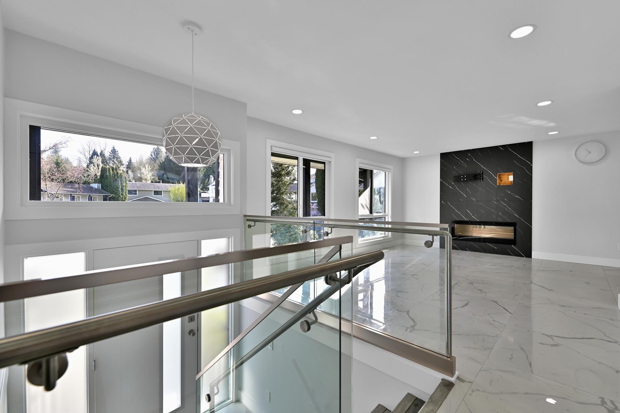 Photo de la propriété: 32955 Malahat Place BC V2S 7B8