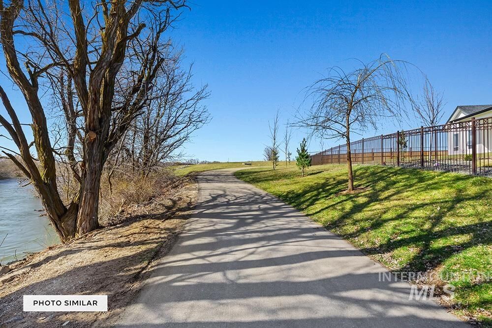 Property Photo:  2159 E Thea Dr  ID 83634 