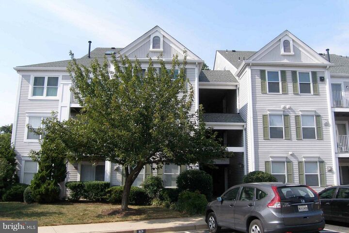 10021 Vanderbilt Circle Apt 7  Rockville MD 20850 photo