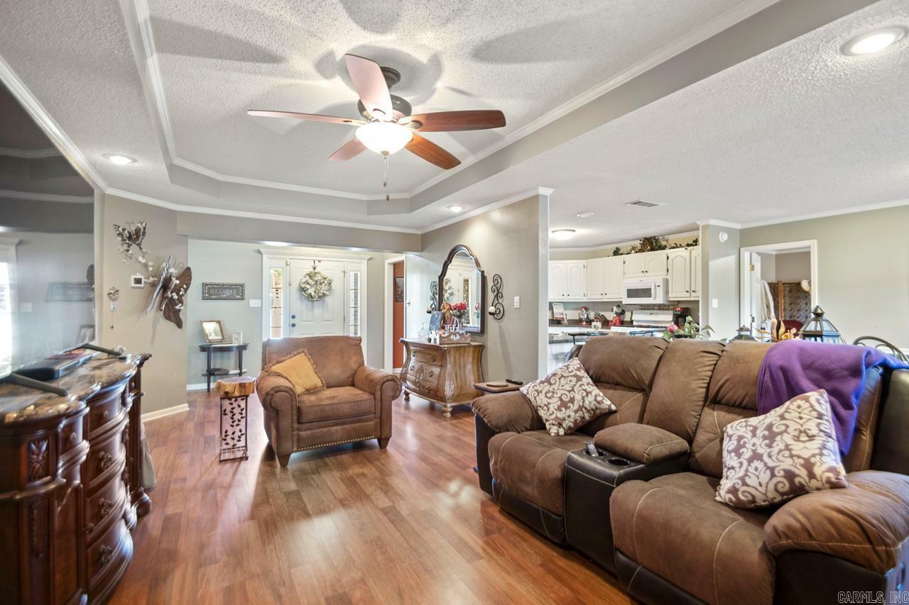 Property Photo: 1007 Spring Creek Cove AR 72015