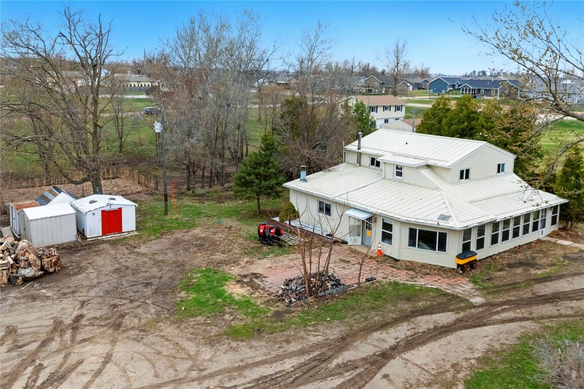 Property Photo: 5503 Smithland Drive IA 52302