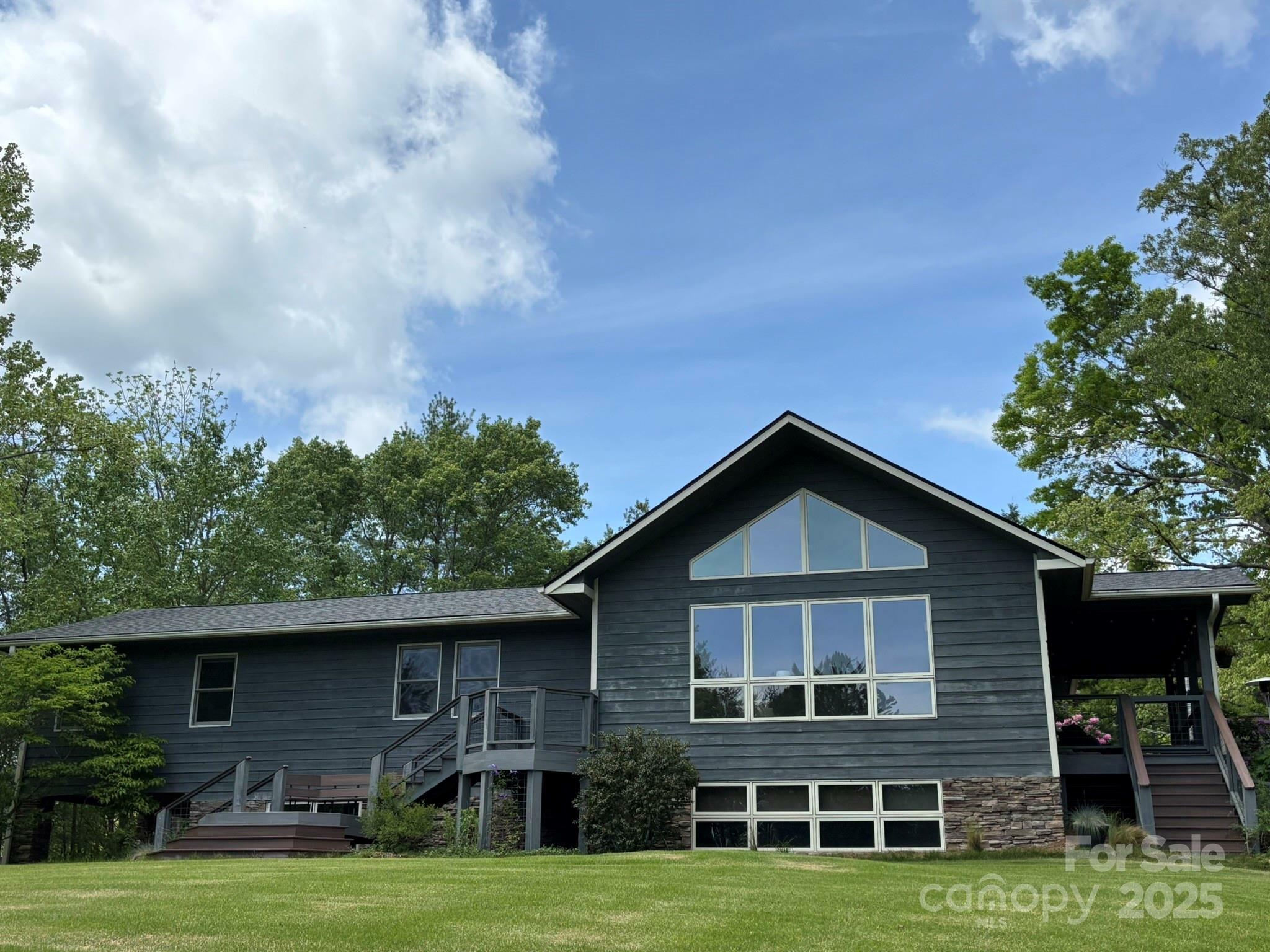 Property Photo: 718 Lower Flat Creek Road NC 28701