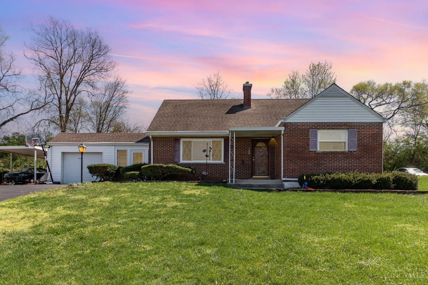 230 Ohio Circle  Reading OH 45215 photo