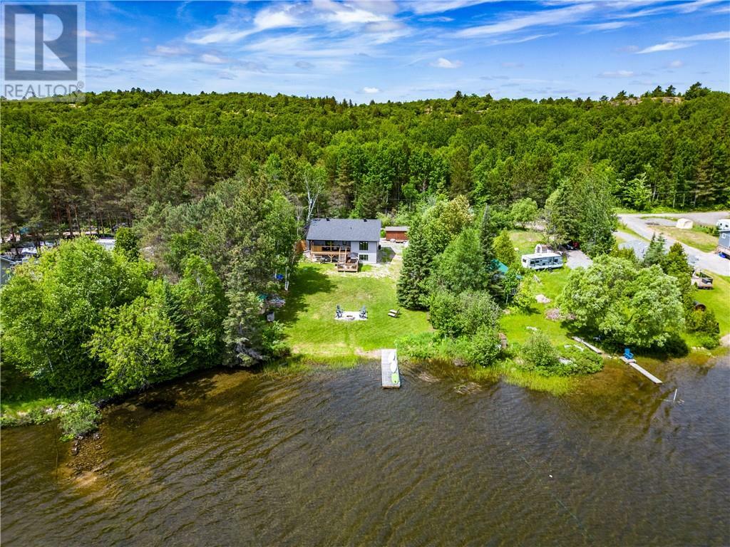 Photo de la propriété: 8377 Tilton Lake Road ON P3G 1L7