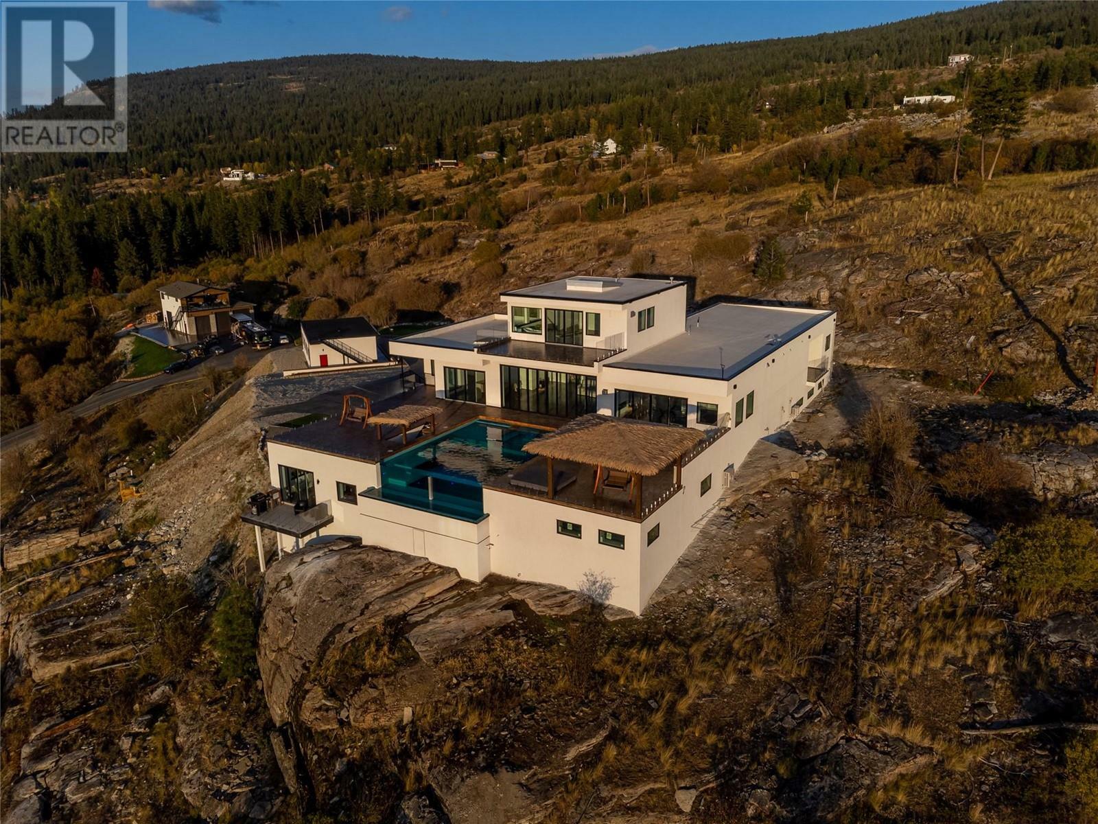 Property Photo:  148 Garnet Way  BC V2A 8V9 