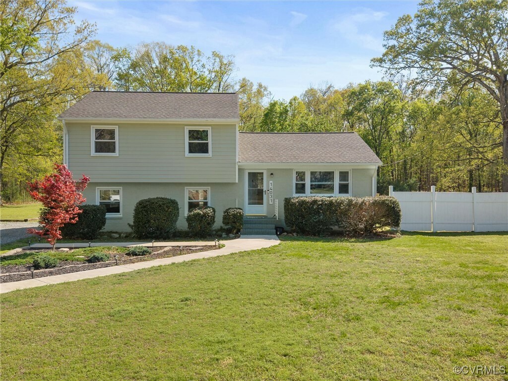 Property Photo: 14031 S Carriage Lane VA 23114