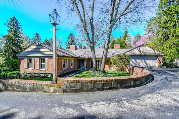 901 Runnymede Road  Oakwood OH 45419 photo