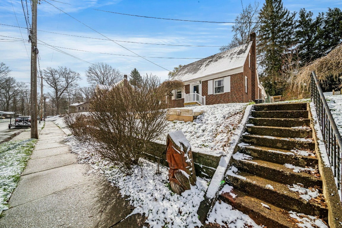 Property Photo: 700 Walnut Street PA 16335