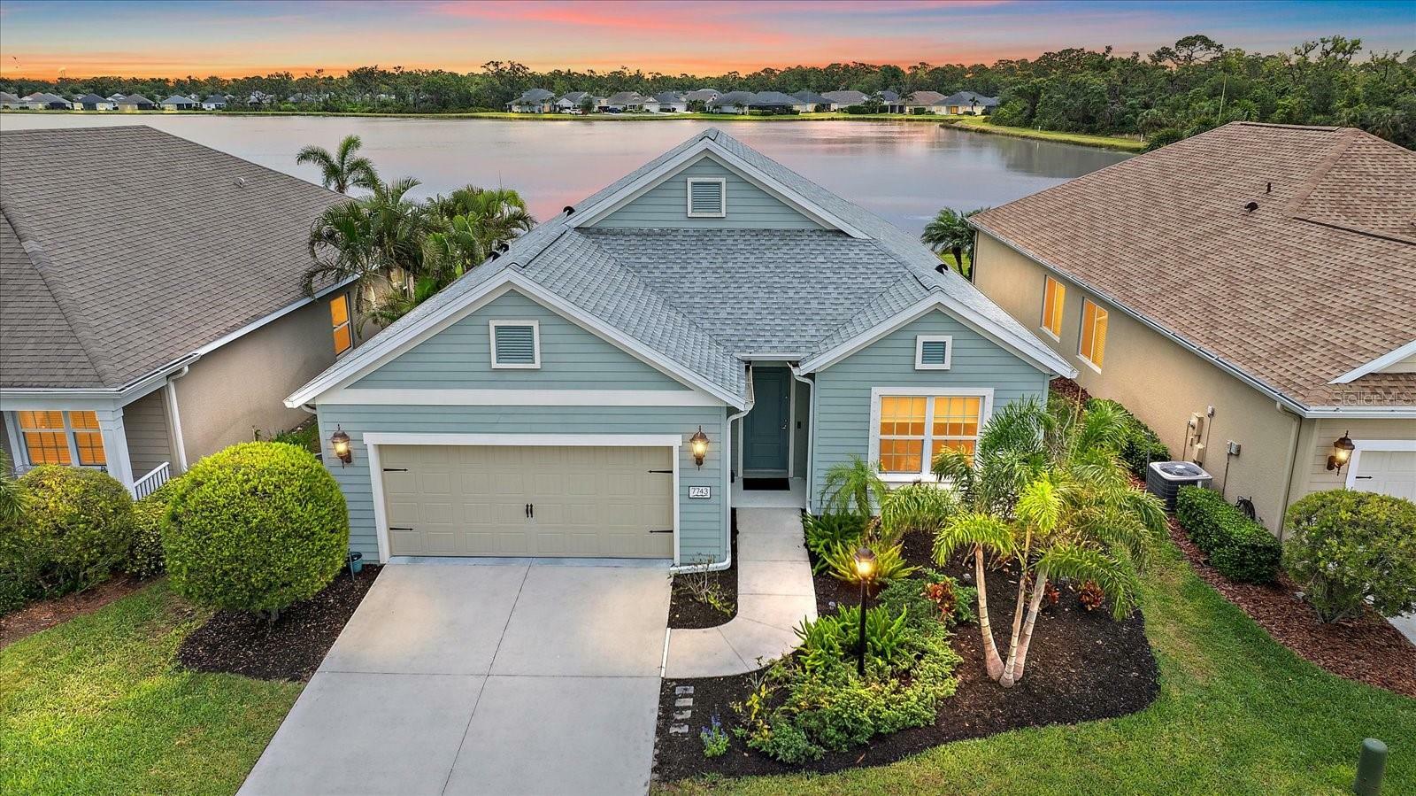 Property Photo:  7743 Ridgelake Circle  FL 34203 